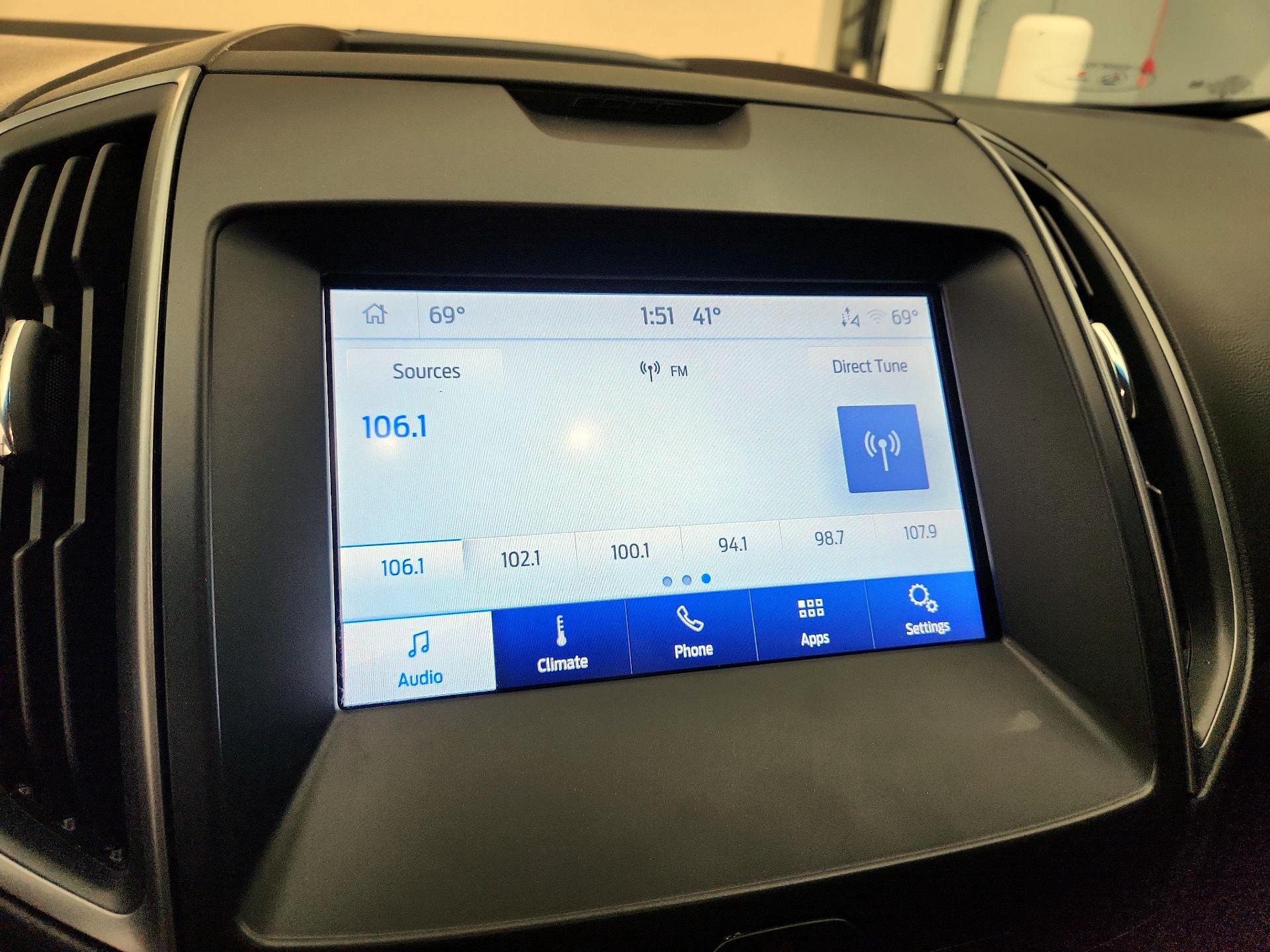 Thumbnail: 2020 Ford Edge - 15