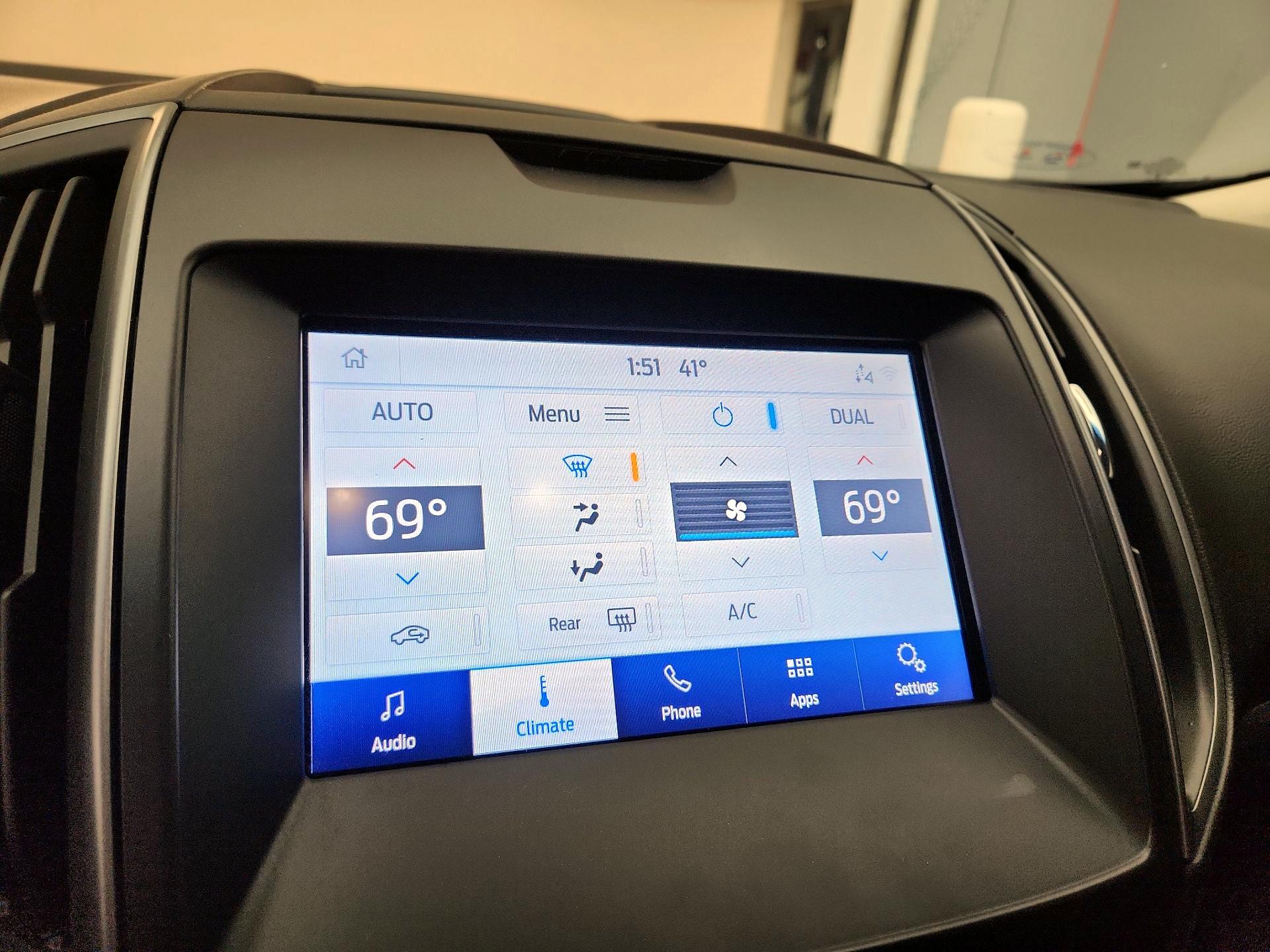 Thumbnail: 2020 Ford Edge - 16