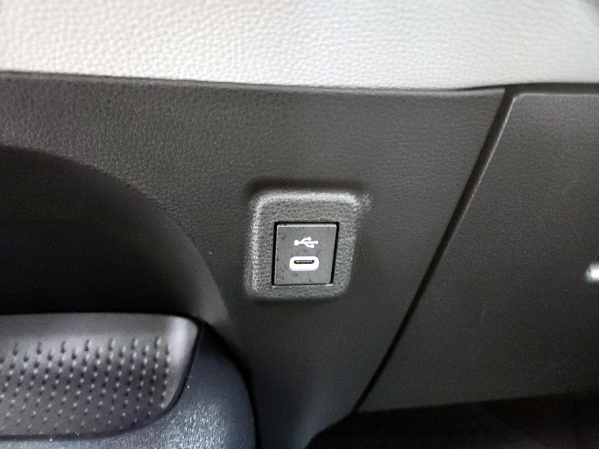 Thumbnail: 2026 Toyota Corolla - 18