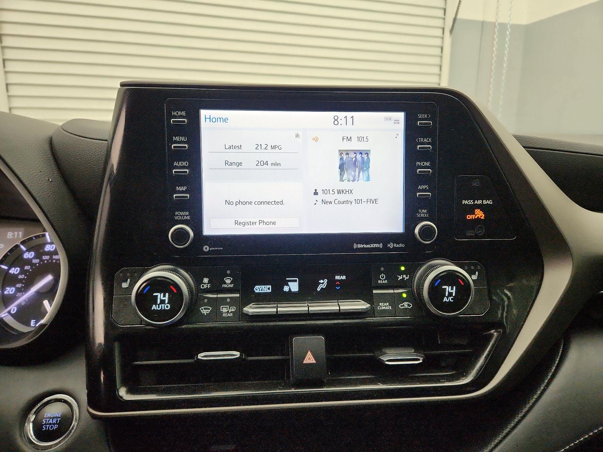 Thumbnail: 2022 Toyota Highlander - 15