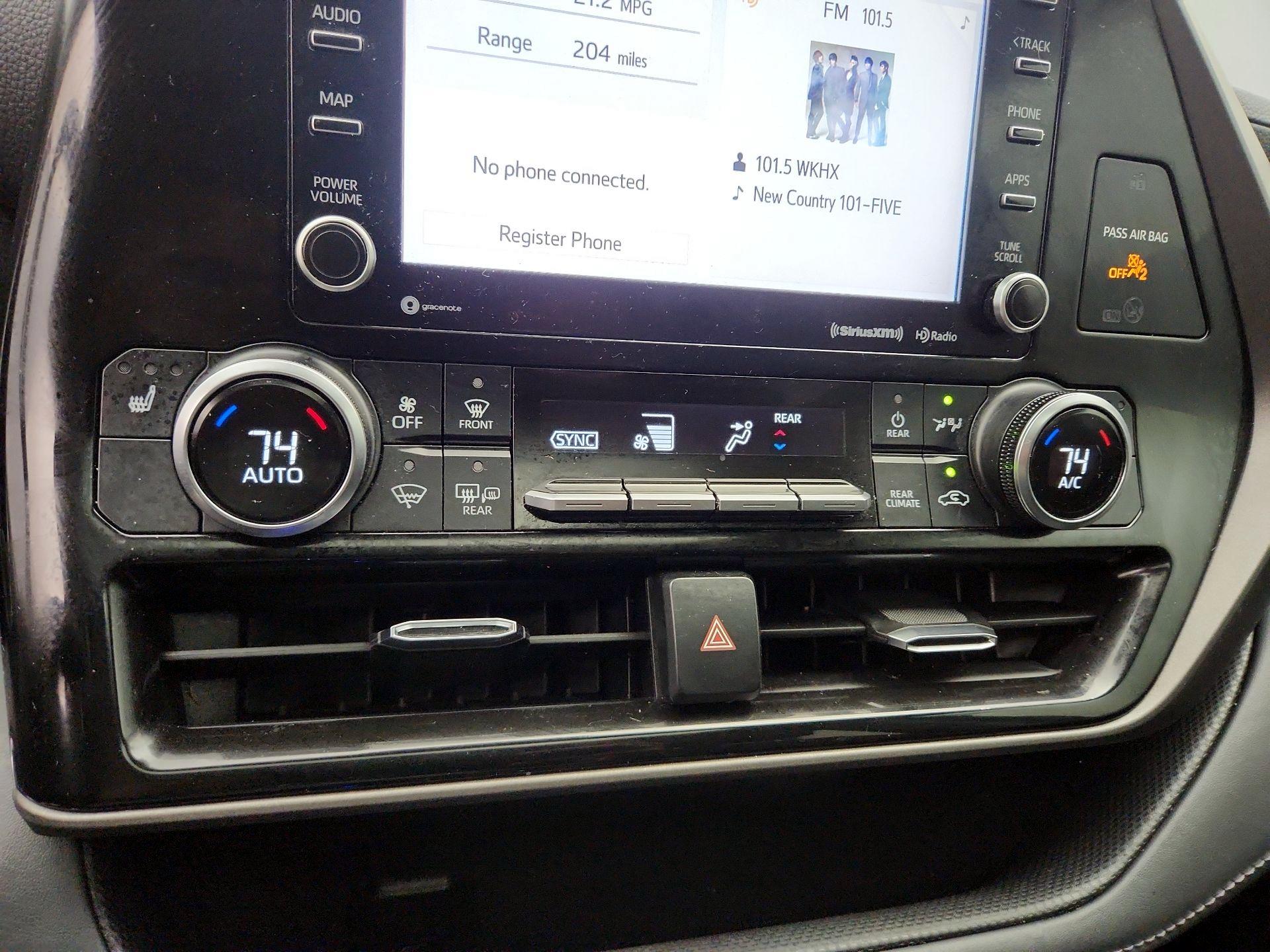 Thumbnail: 2022 Toyota Highlander - 16