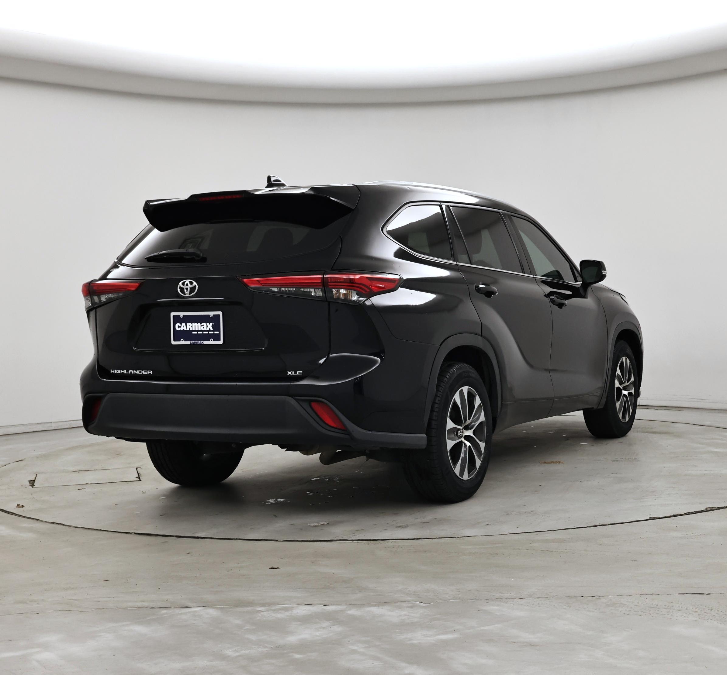 Thumbnail: 2022 Toyota Highlander - 8