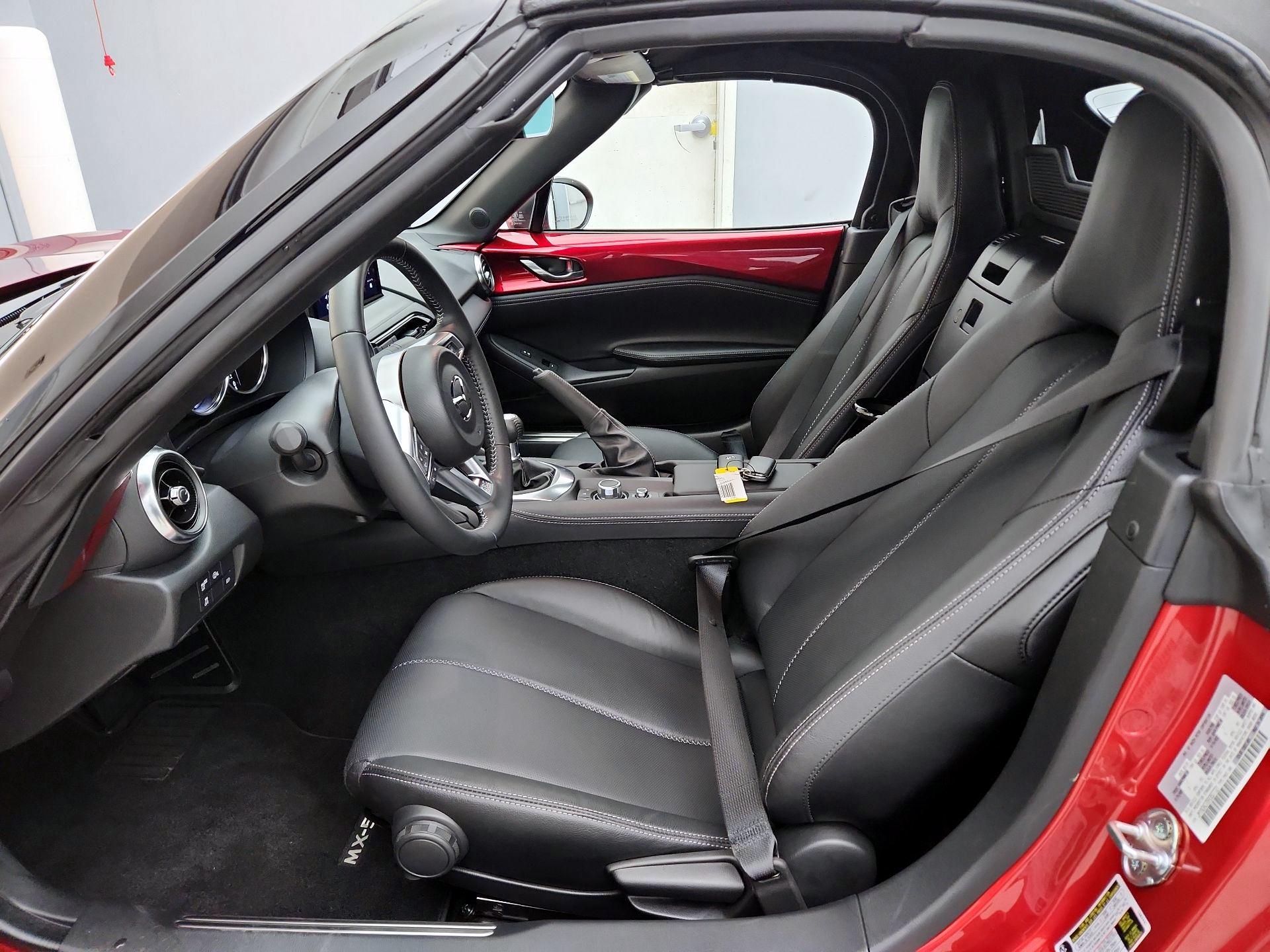 Thumbnail: 2024 Mazda MX-5 Miata - 11