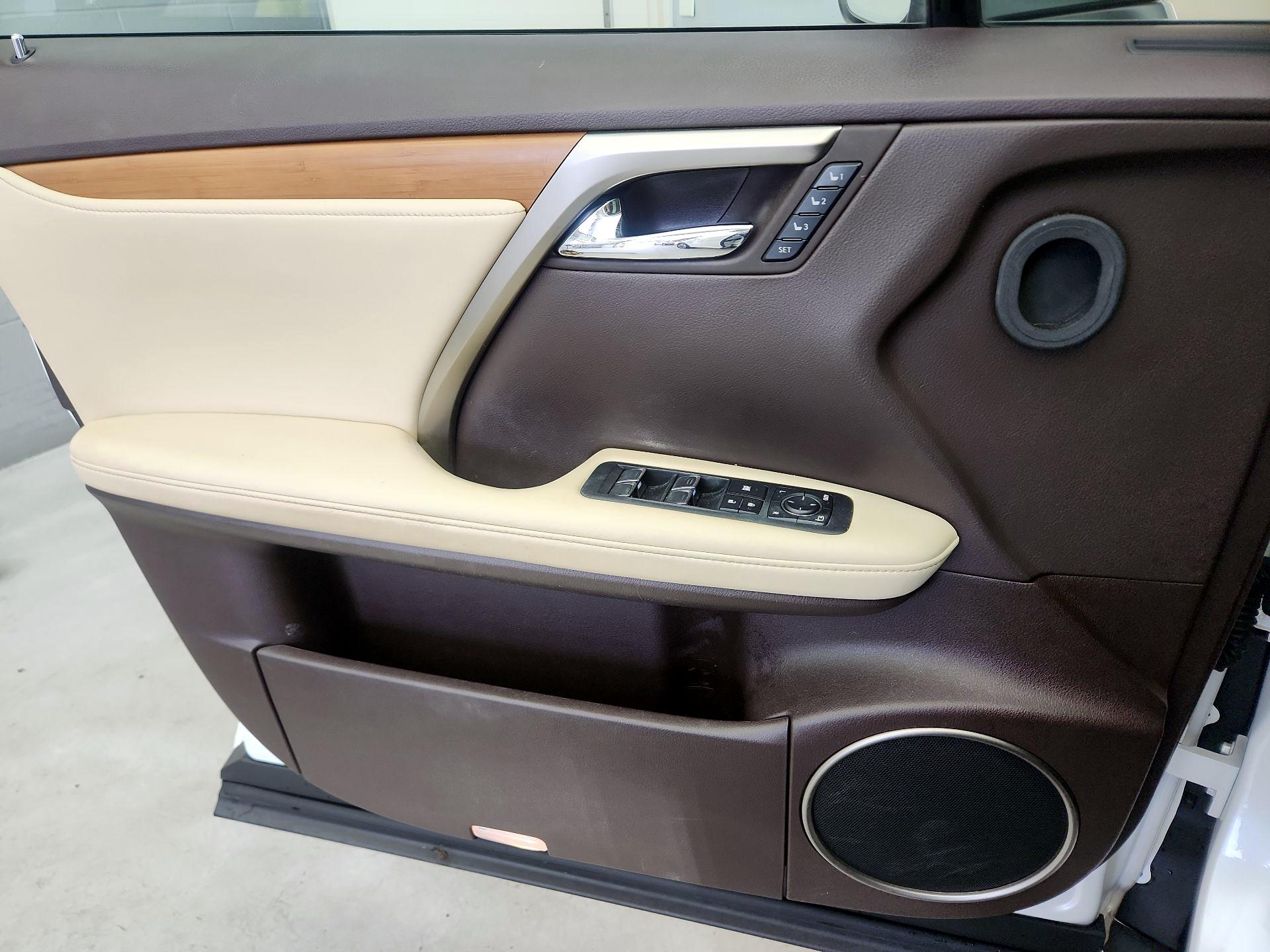 Thumbnail: 2020 Lexus RX - 12