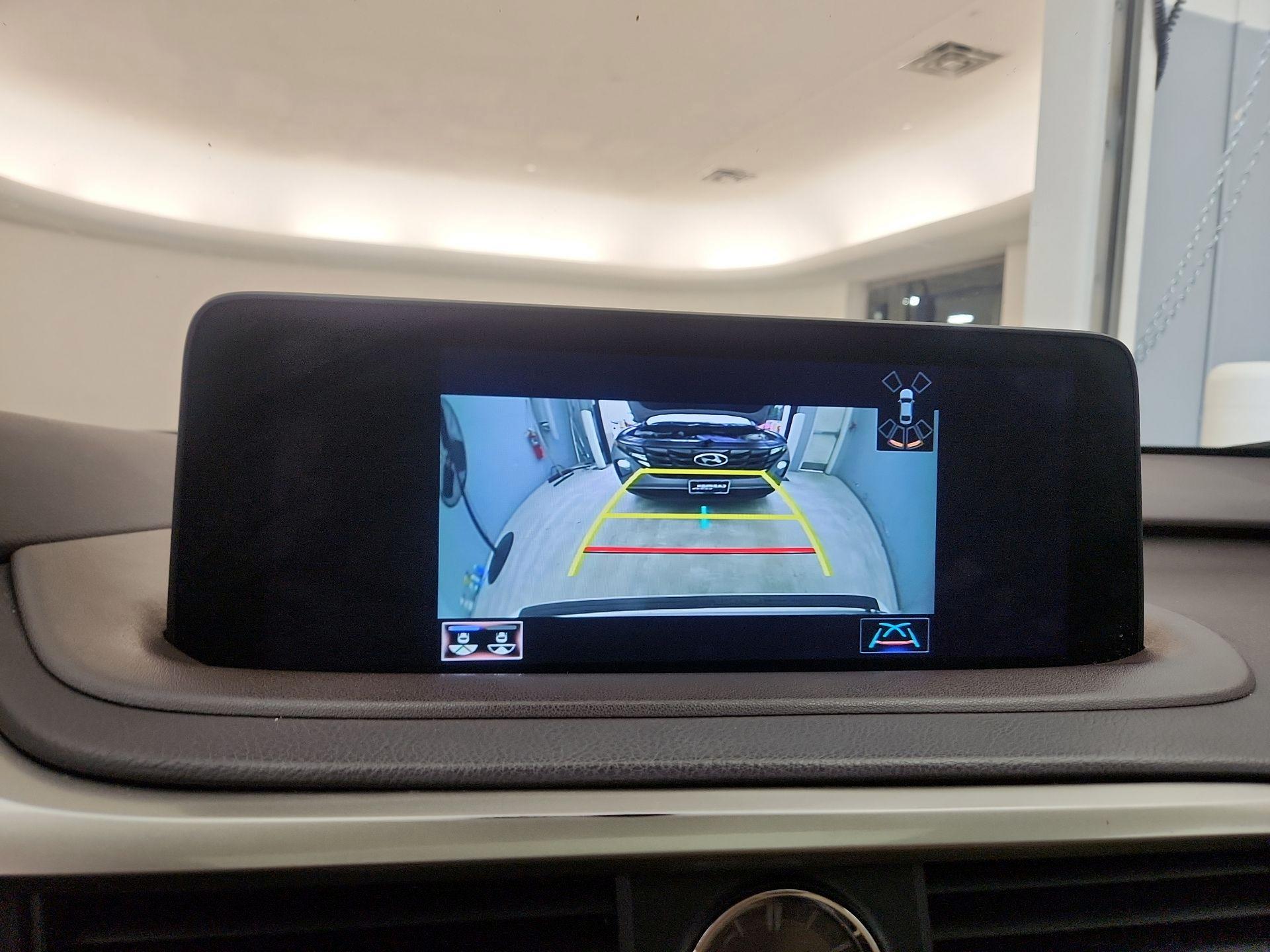 Thumbnail: 2020 Lexus RX - 14