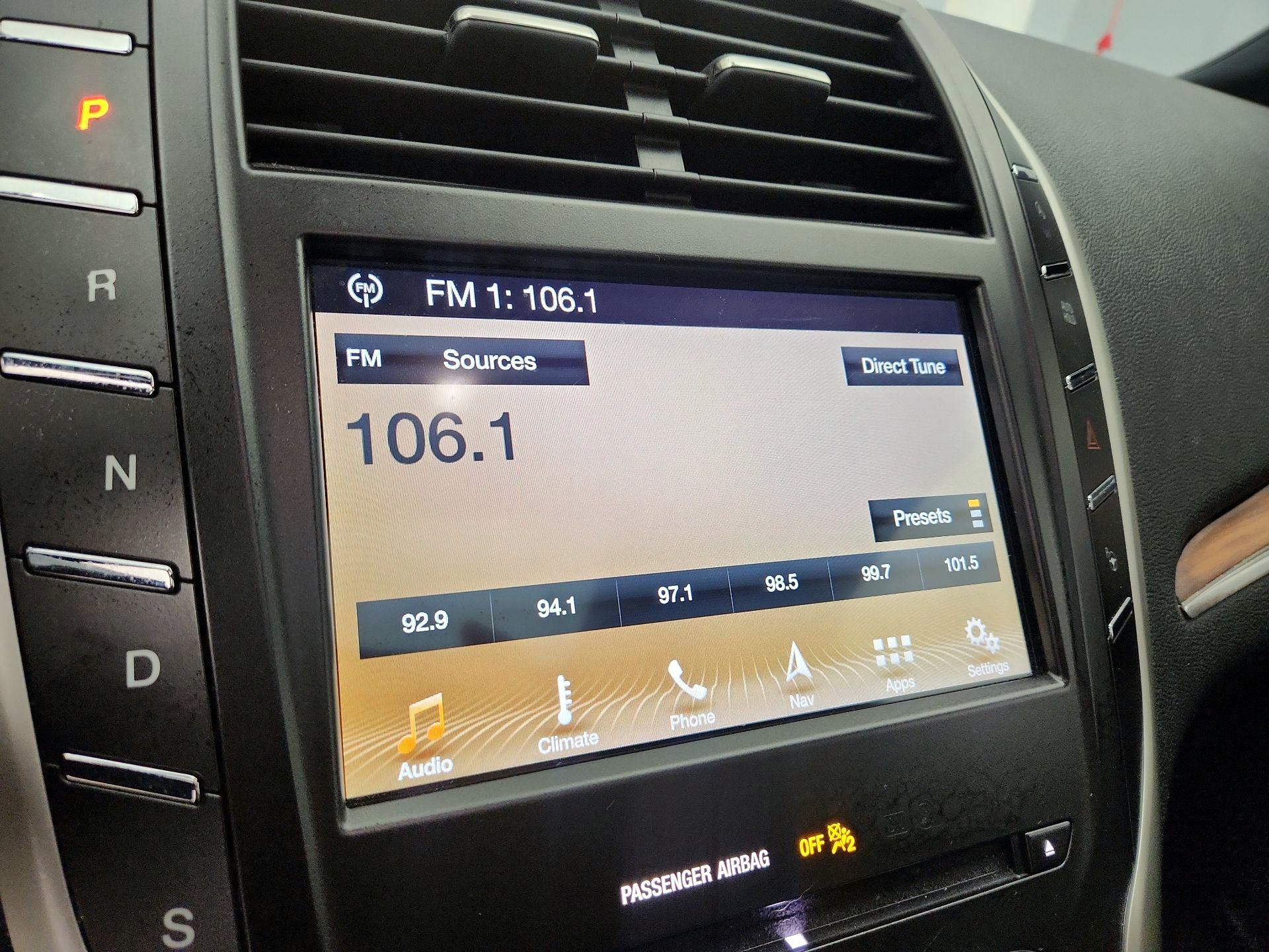 Thumbnail: 2019 Lincoln MKC - 16