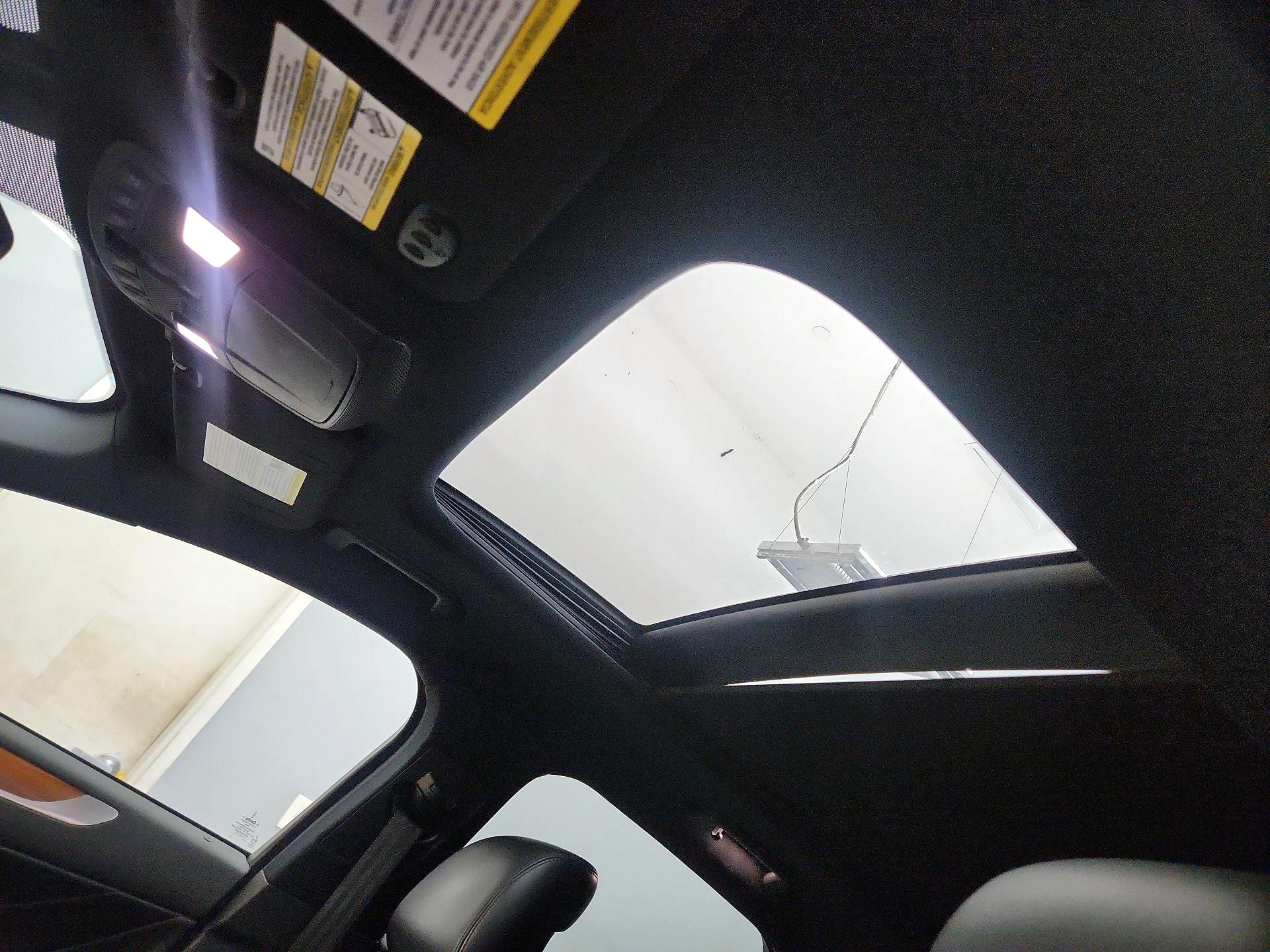 Thumbnail: 2019 Lincoln MKC - 20