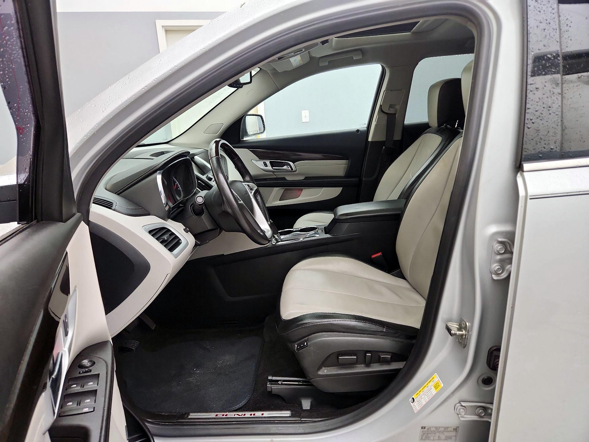 Thumbnail: 2016 GMC Terrain - 11