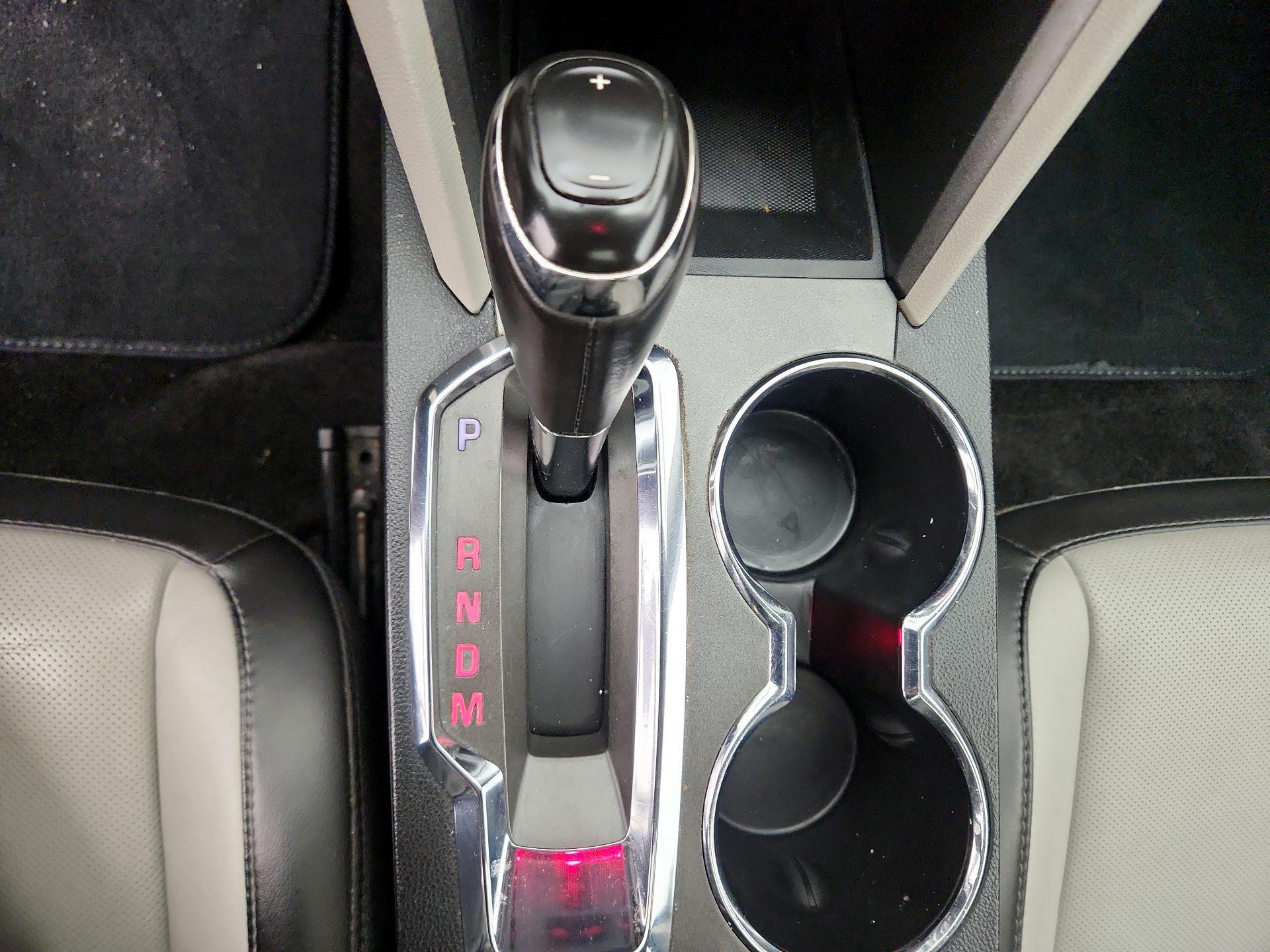 Thumbnail: 2016 GMC Terrain - 16