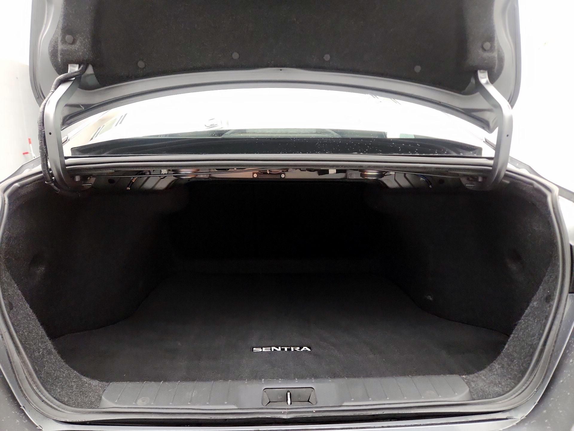 Thumbnail: 2022 Nissan Sentra - 20