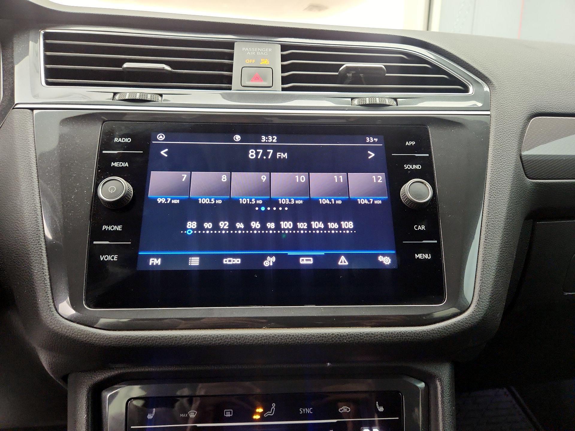 Thumbnail: 2023 Volkswagen Tiguan - 15