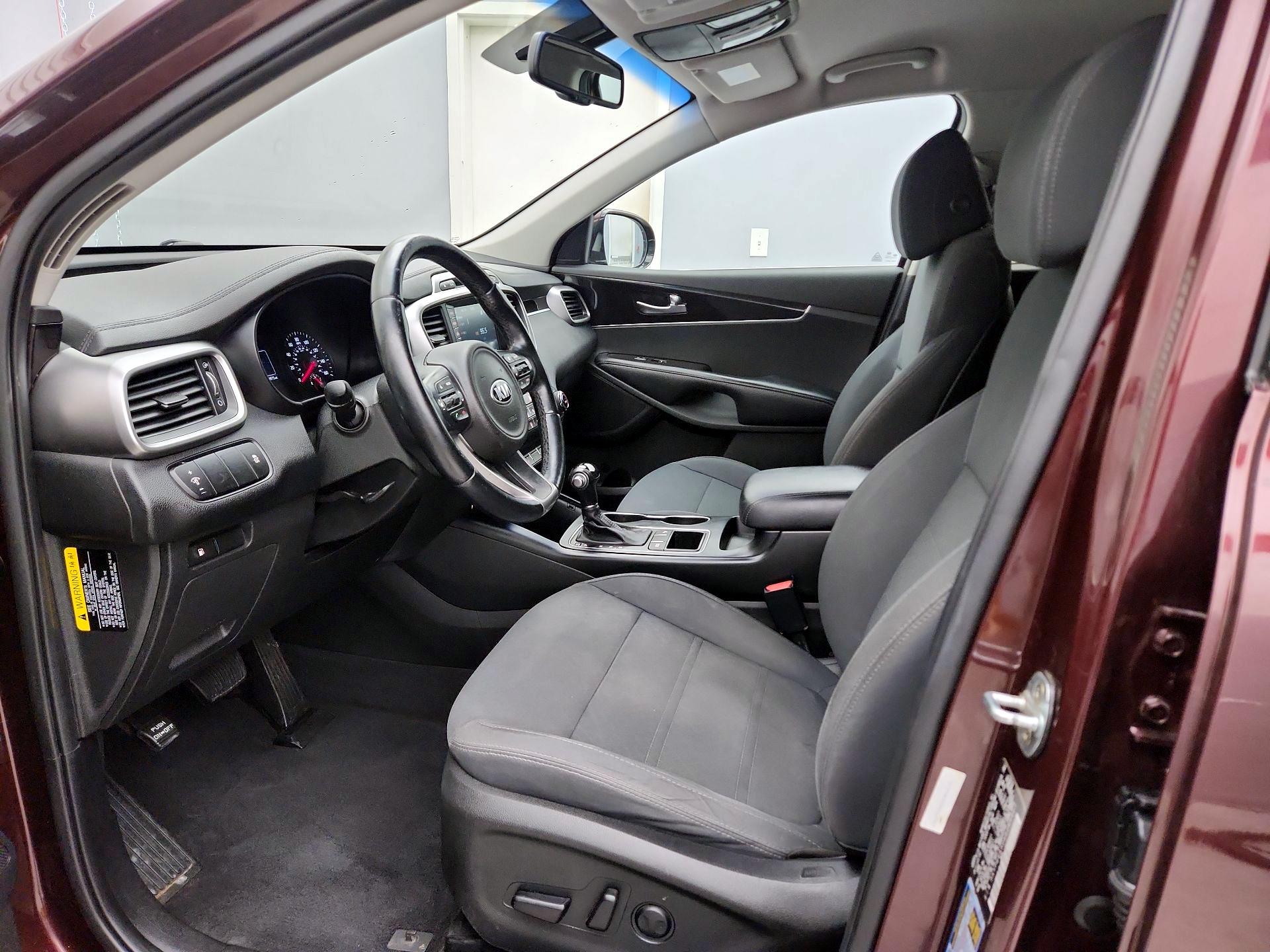 Thumbnail: 2017 Kia Sorento - 11