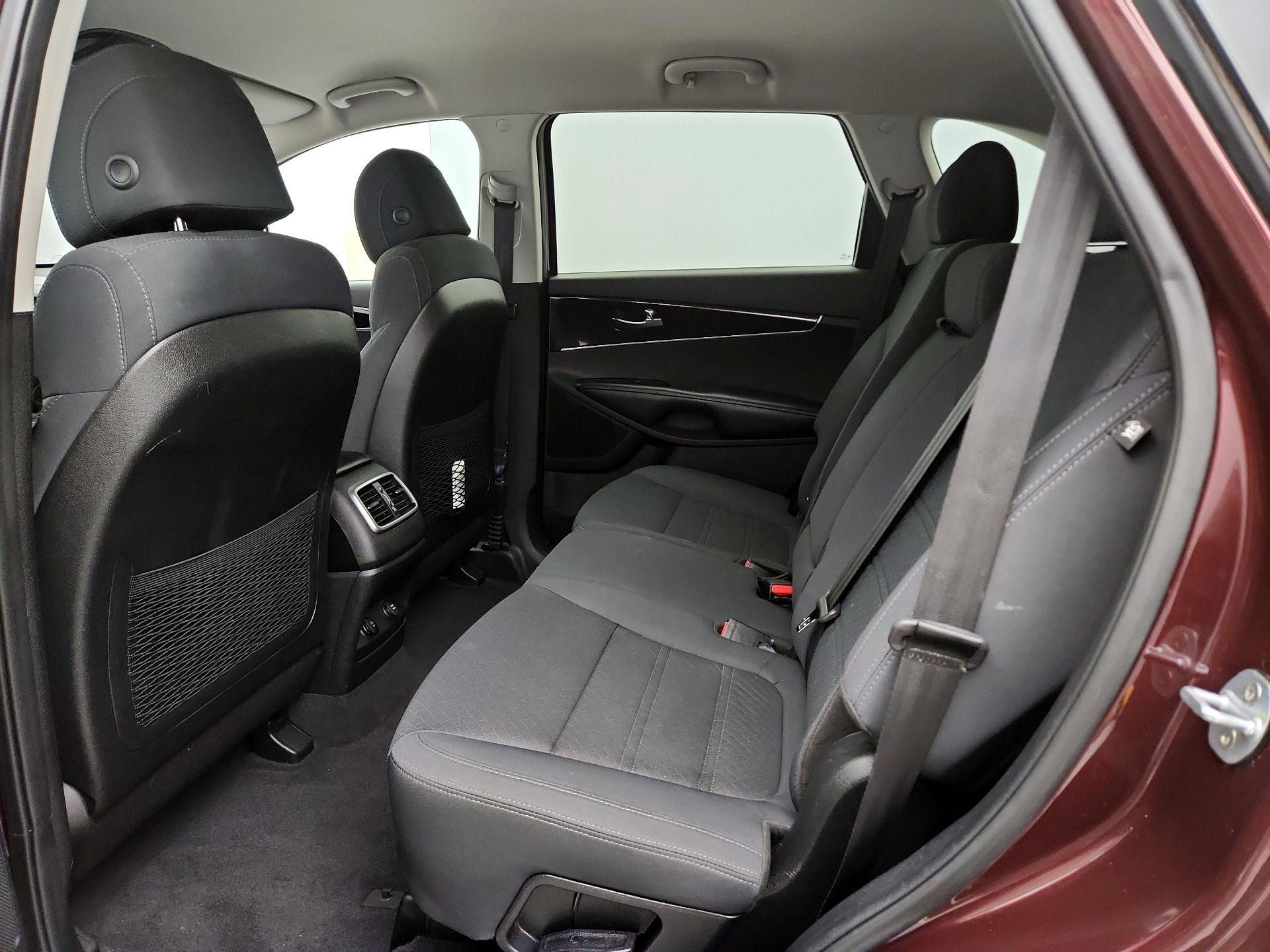 Thumbnail: 2017 Kia Sorento - 19