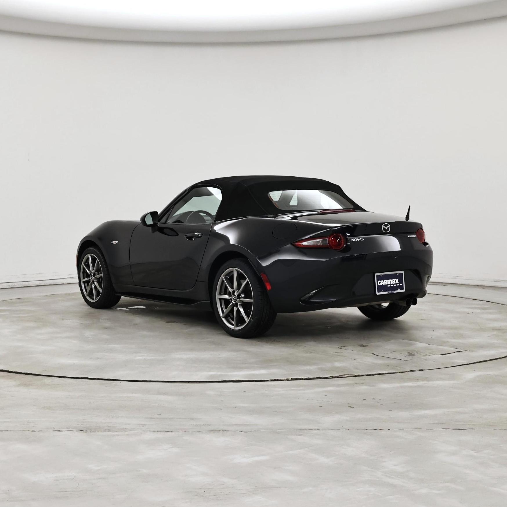 Thumbnail: 2022 Mazda MX-5 Miata - 2