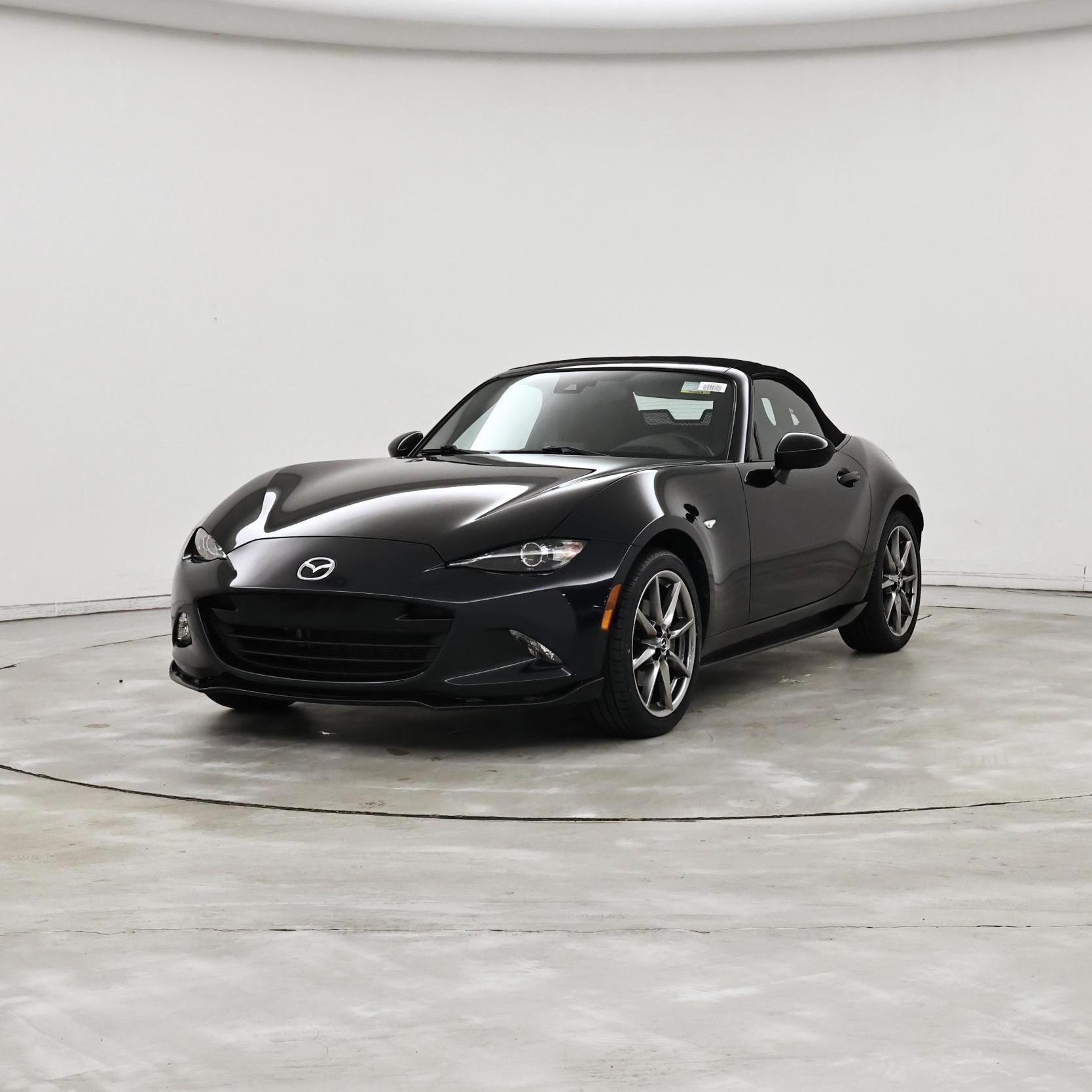 Thumbnail: 2022 Mazda MX-5 Miata - 4