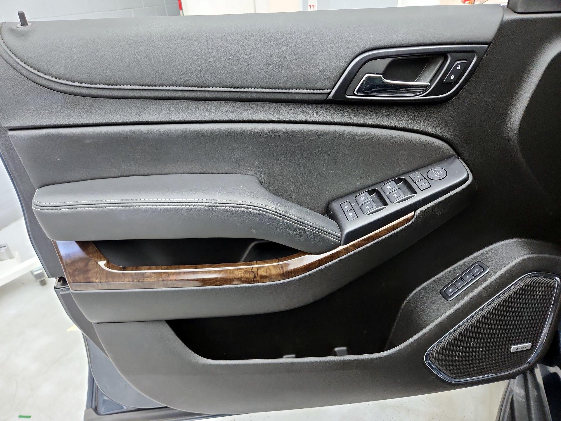 Thumbnail: 2019 Chevrolet Tahoe - 12