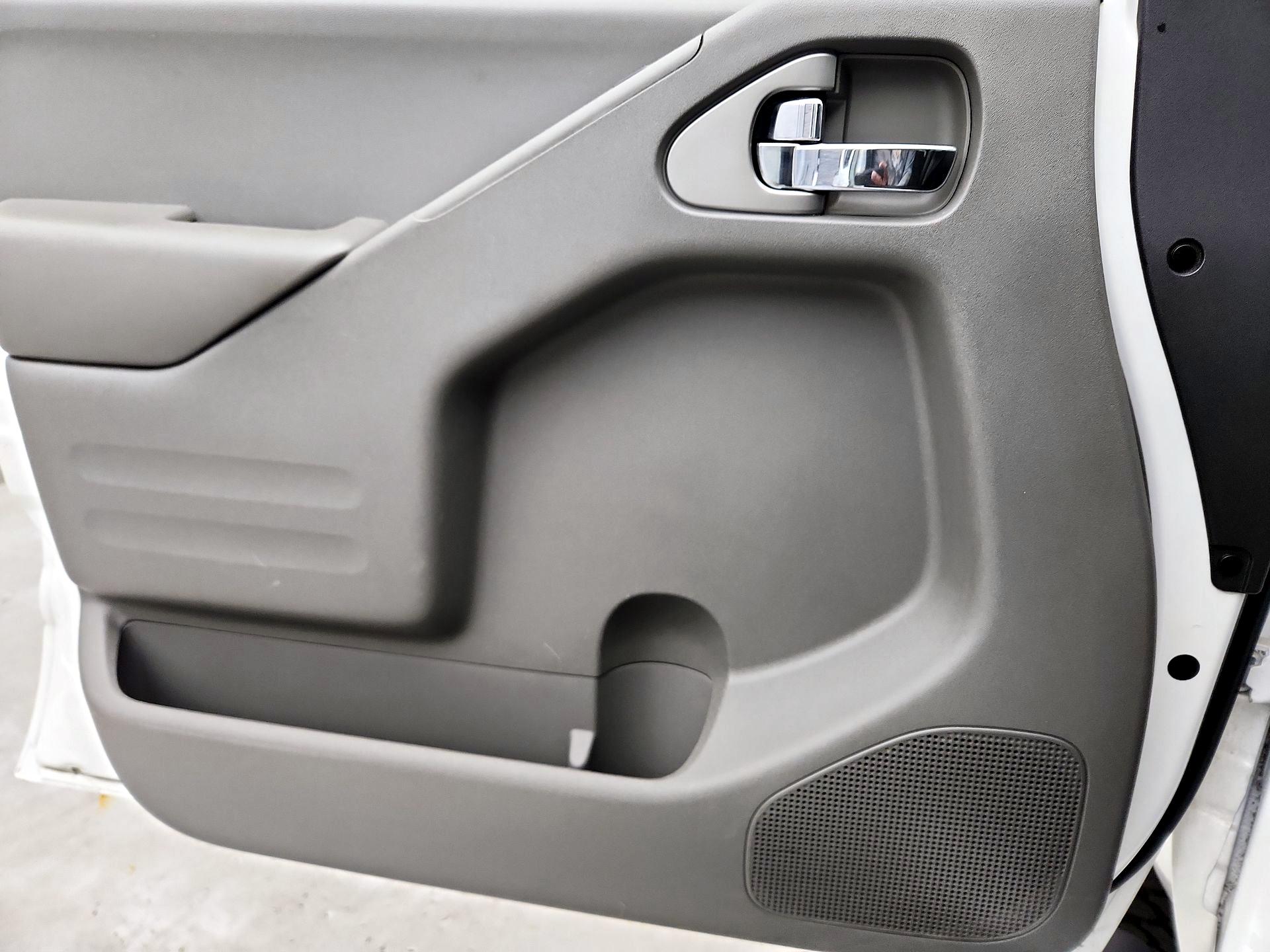 Thumbnail: 2021 Nissan Frontier - 12