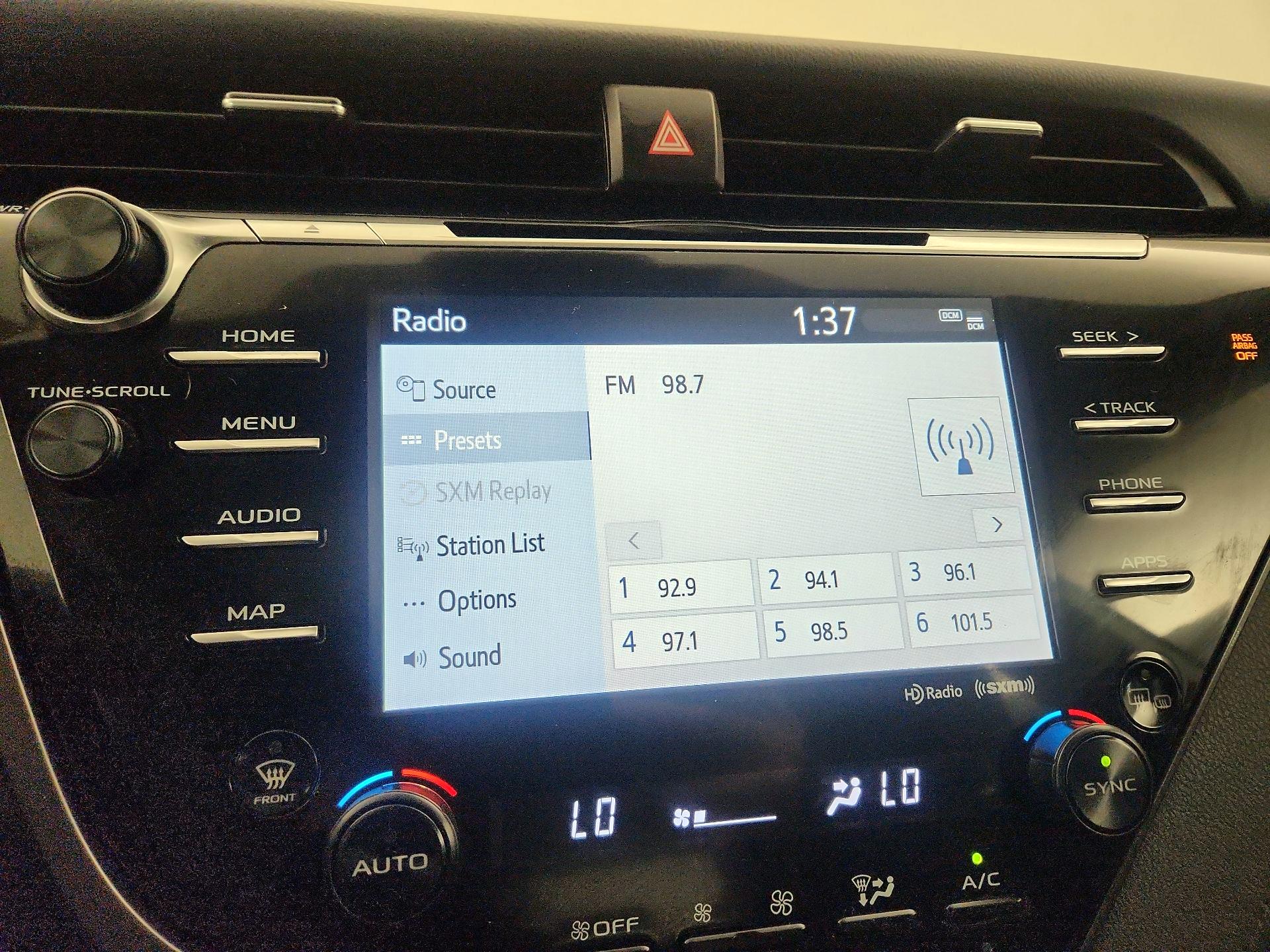 Thumbnail: 2020 Toyota Camry - 15