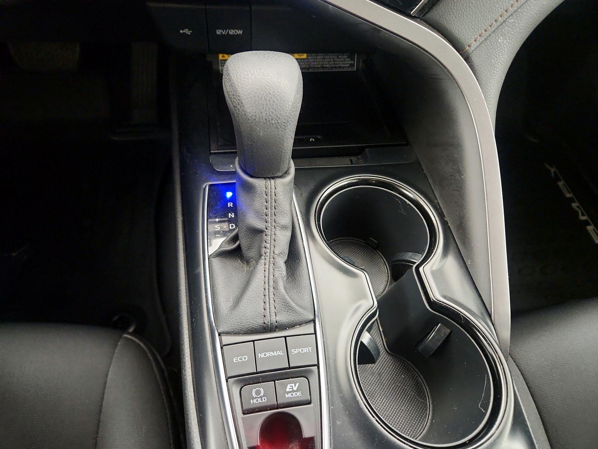 Thumbnail: 2020 Toyota Camry - 17