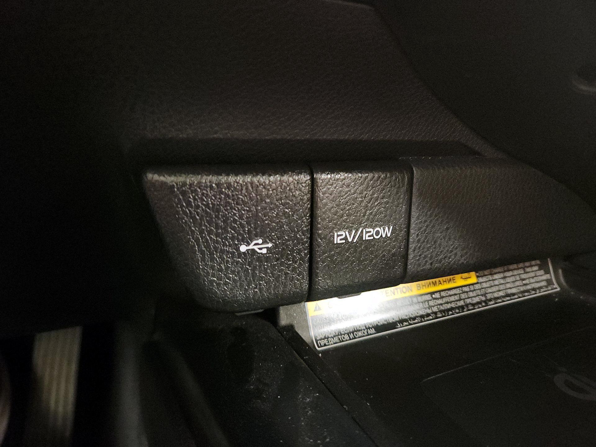 Thumbnail: 2020 Toyota Camry - 18