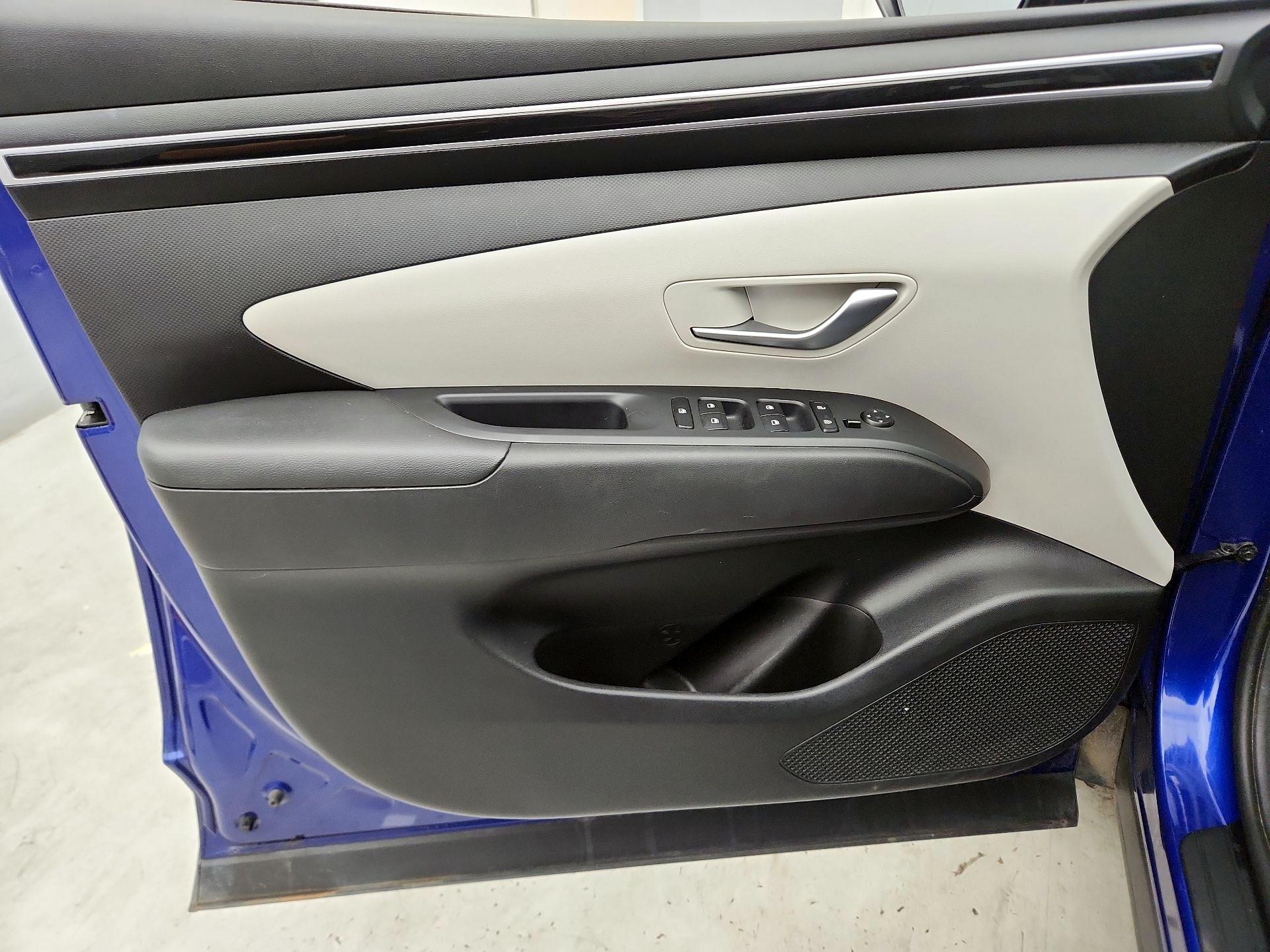 Thumbnail: 2023 Hyundai Tucson - 12