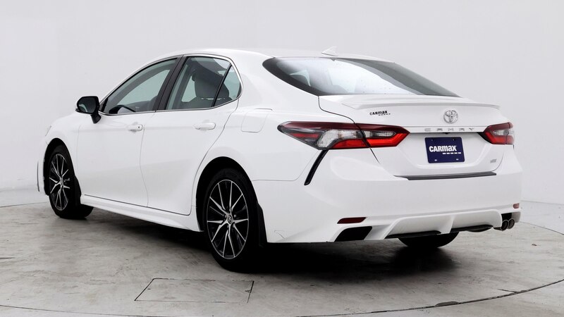 2023 Toyota Camry SE 2