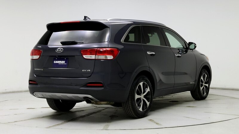 2017 Kia Sorento EX 8