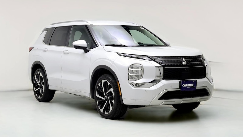 2022 Mitsubishi Outlander SEL Hero Image