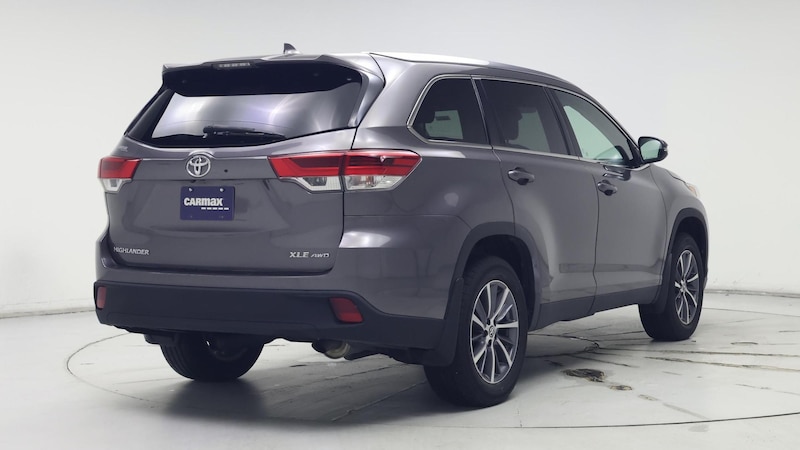 2019 Toyota Highlander XLE 8