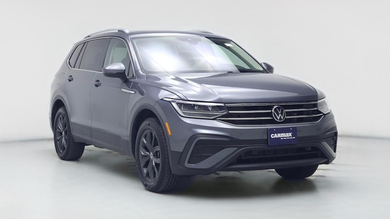 2022 Volkswagen Tiguan SE Hero Image