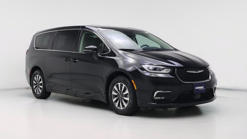 2022 Chrysler Pacifica Hybrid Touring L Hero Image