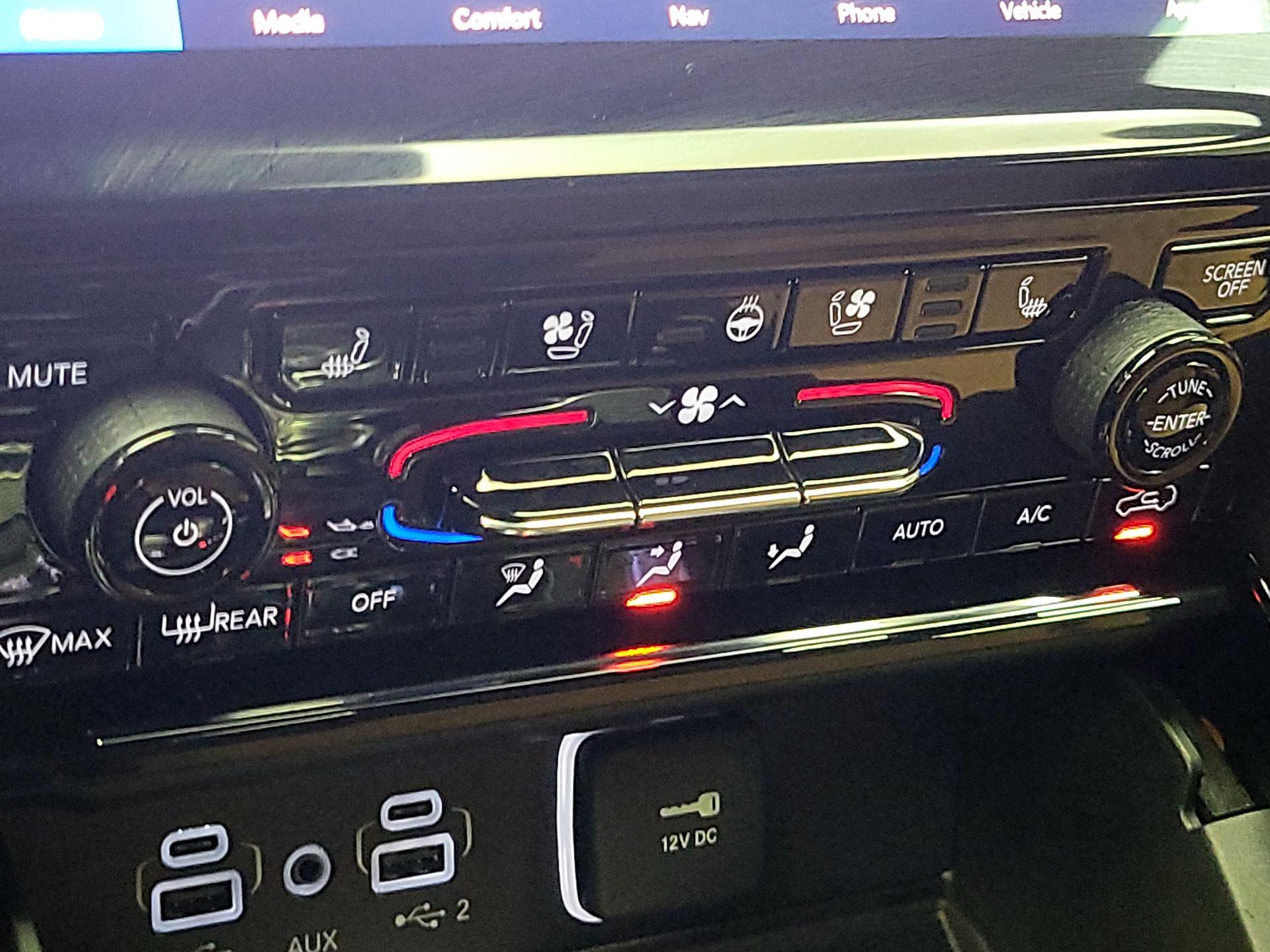 Thumbnail: 2023 Jeep Grand Cherokee - 17