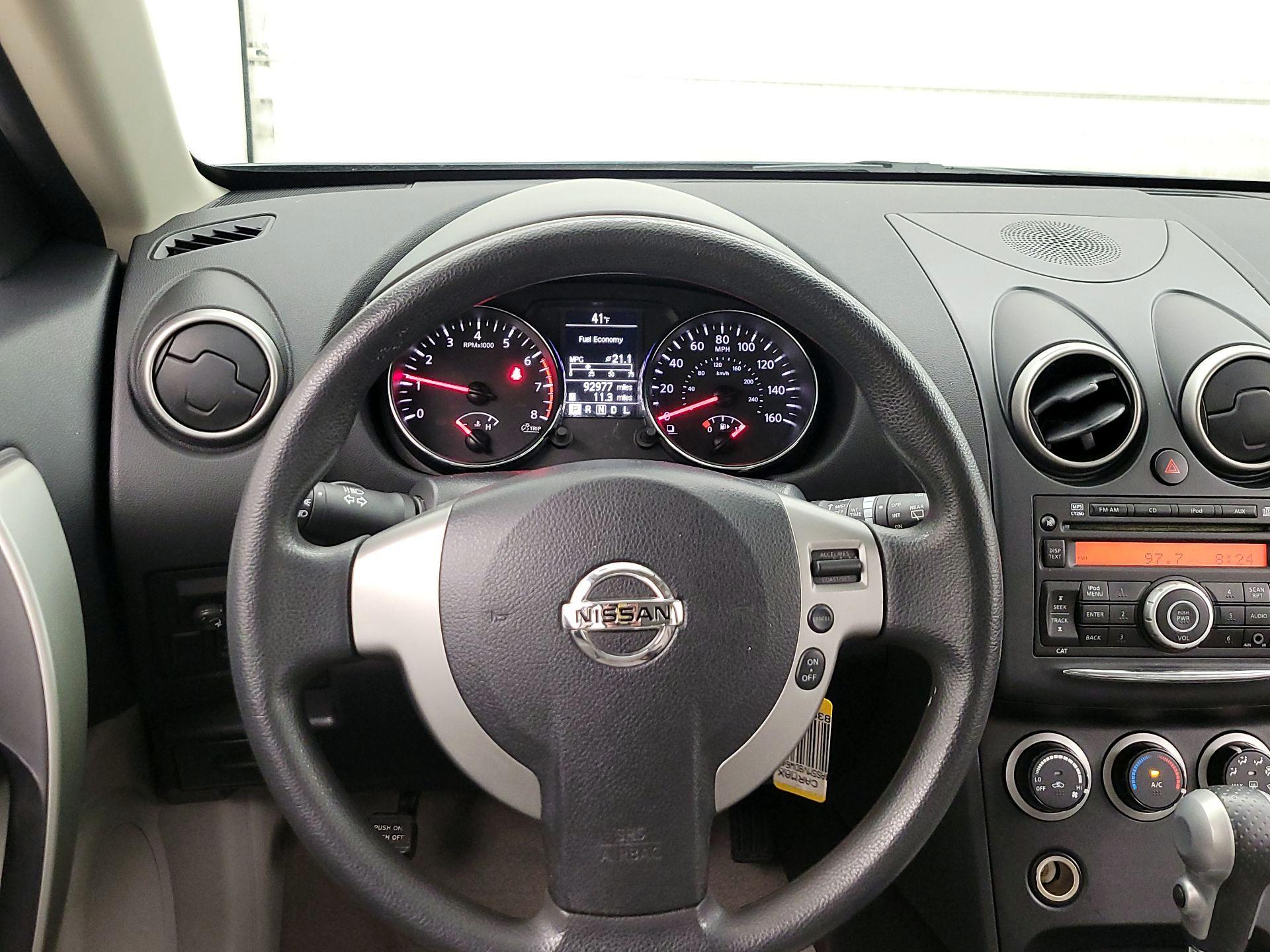 Thumbnail: 2013 Nissan Rogue - 10