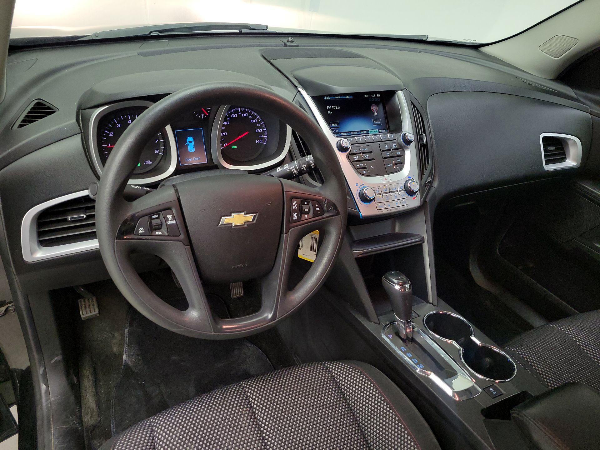 Thumbnail: 2017 Chevrolet Equinox - 9