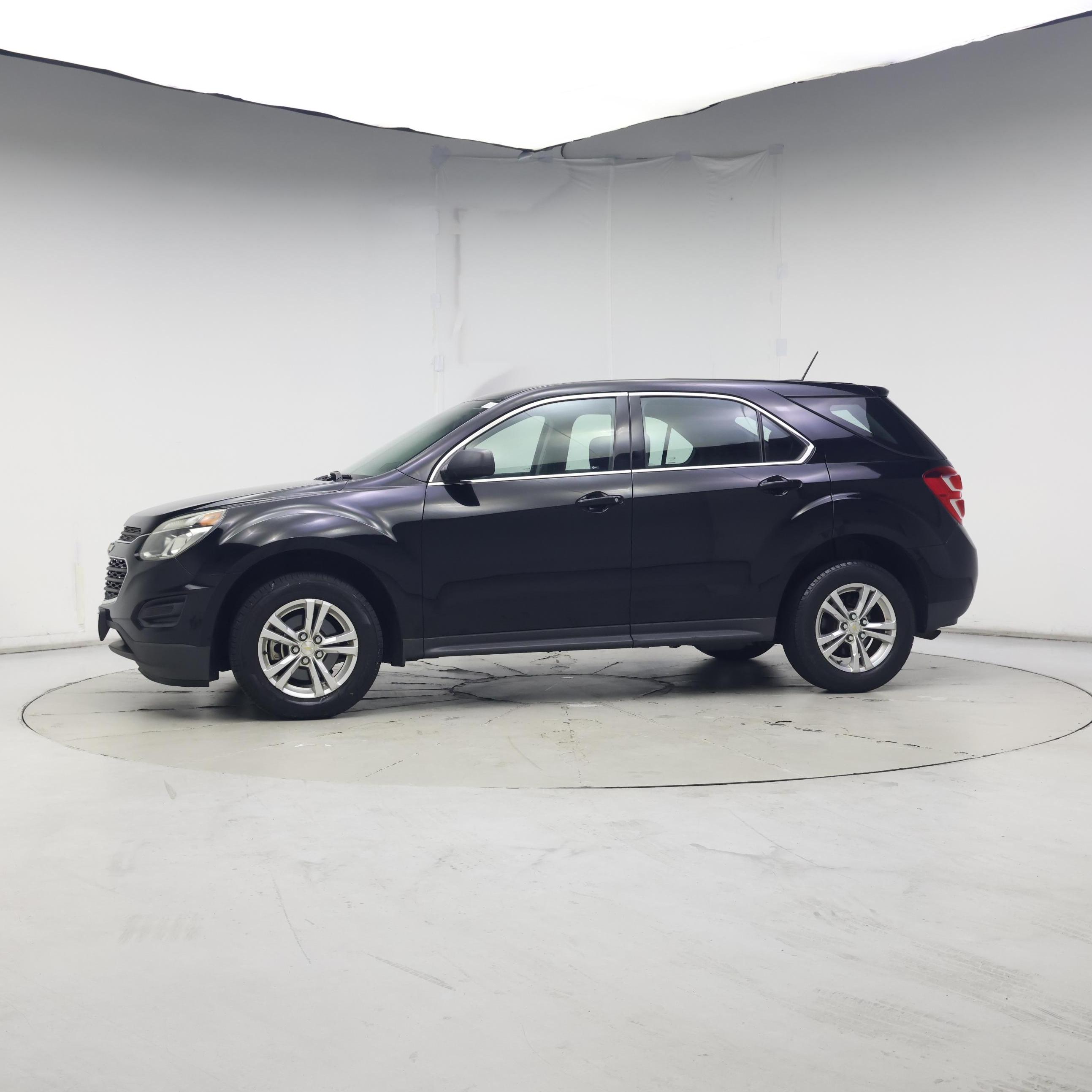 Thumbnail: 2017 Chevrolet Equinox - 3