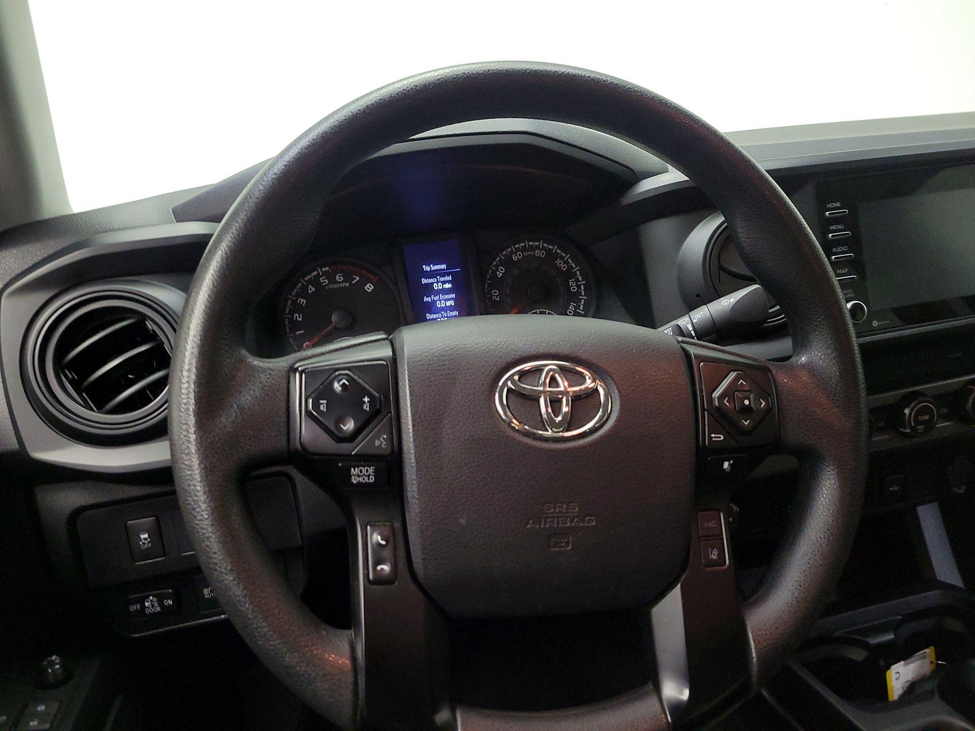 Thumbnail: 2022 Toyota Tacoma - 10