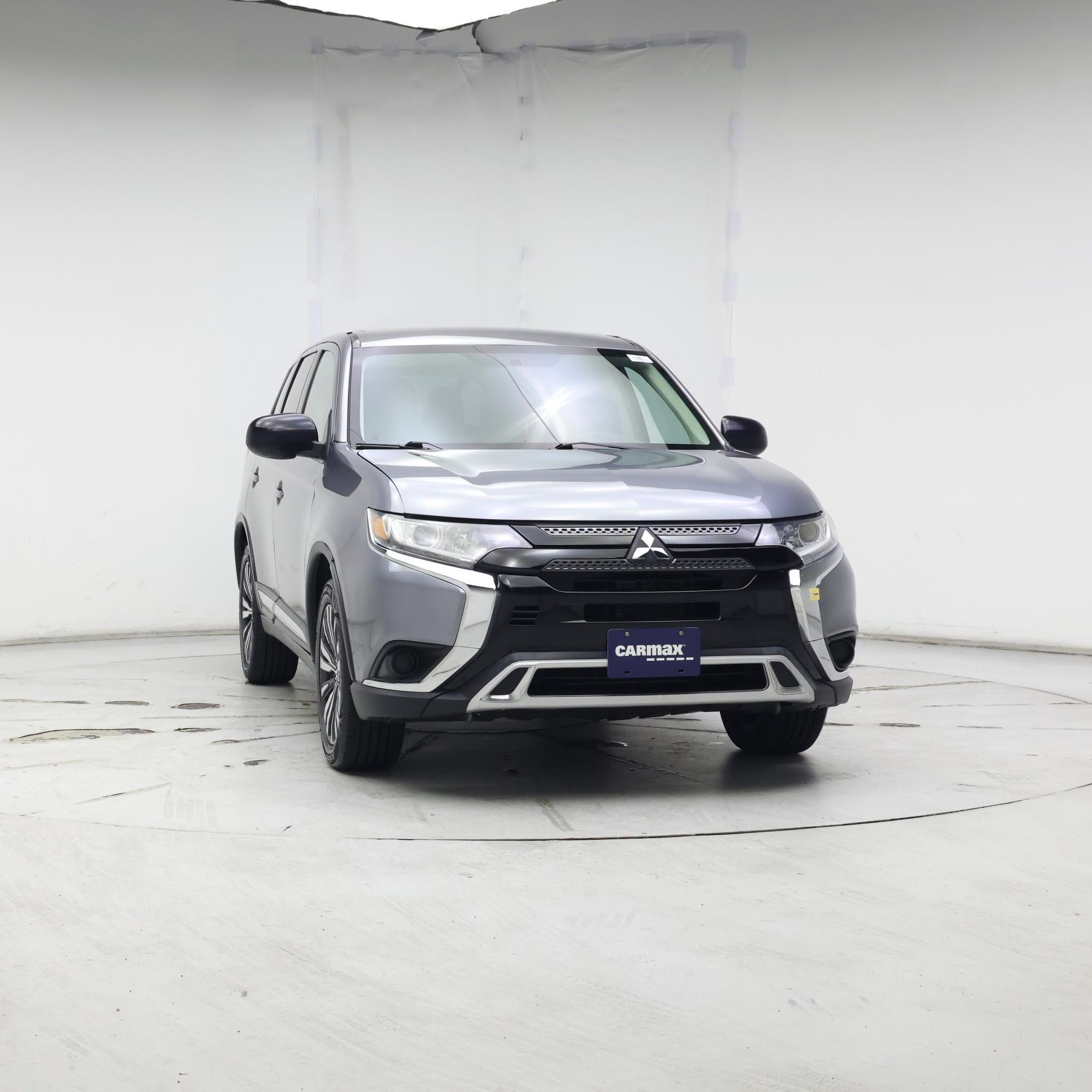 Thumbnail: 2020 Mitsubishi Outlander - 5