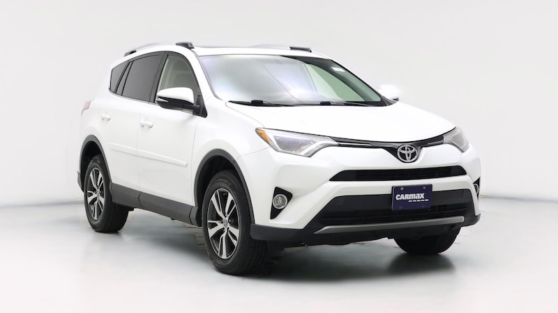 2016 Toyota RAV4 XLE Hero Image