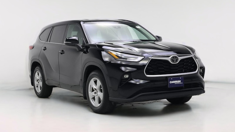 2021 Toyota Highlander LE Hero Image