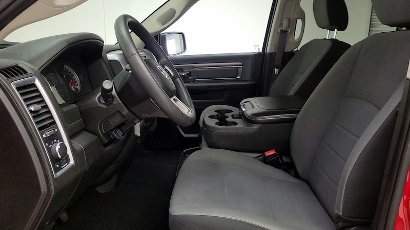 2022 RAM 1500 Classic SLT 11
