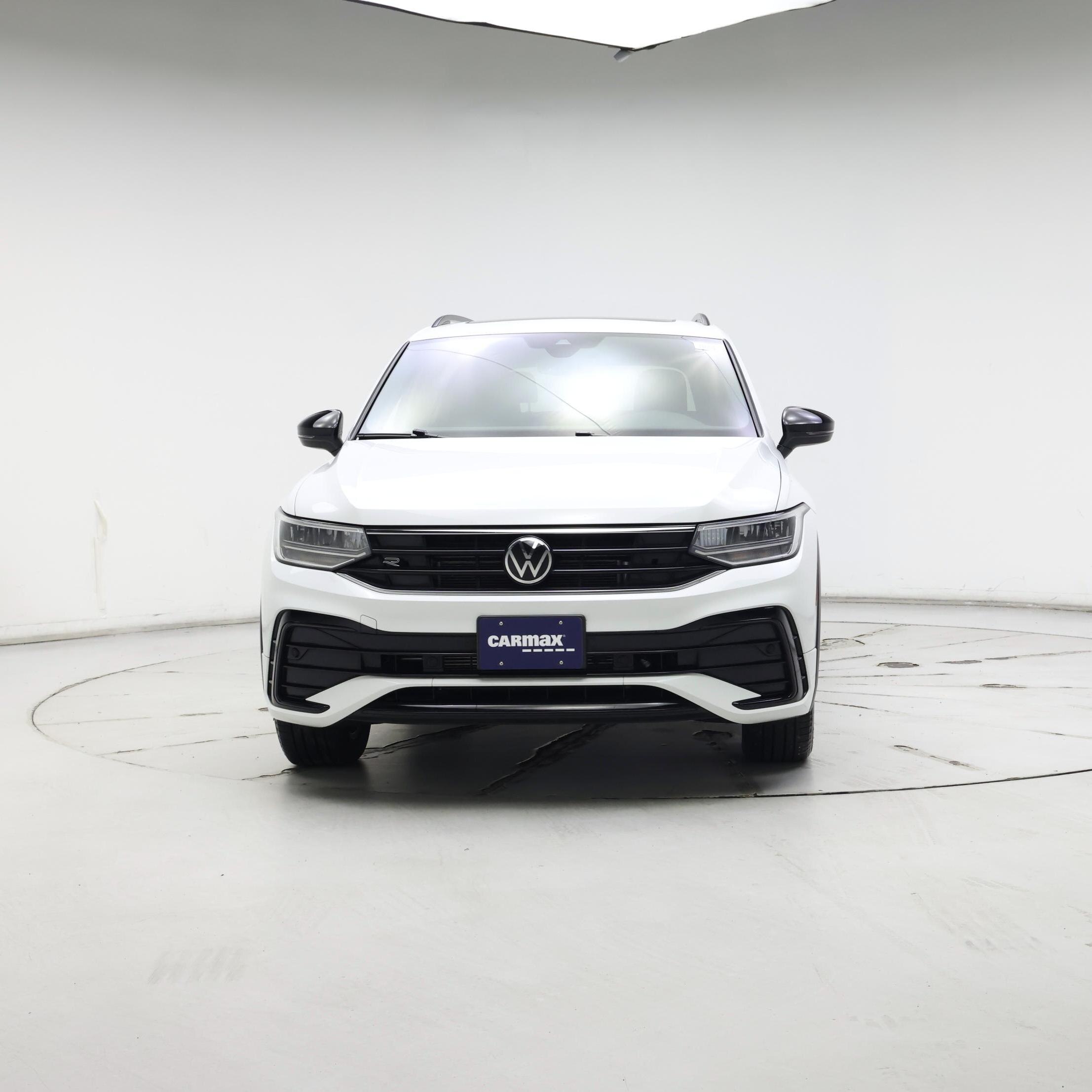 Thumbnail: 2022 Volkswagen Tiguan - 5