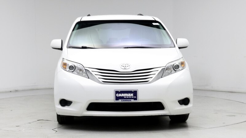 2015 Toyota Sienna LE 5