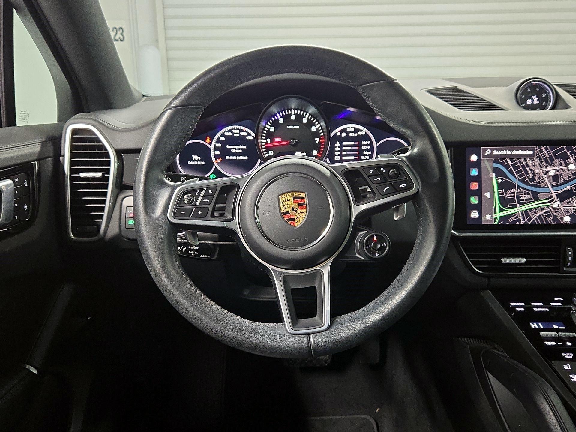 Thumbnail: 2022 Porsche Cayenne - 10