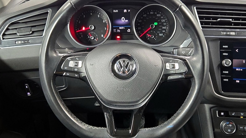 2019 Volkswagen Tiguan SE 10