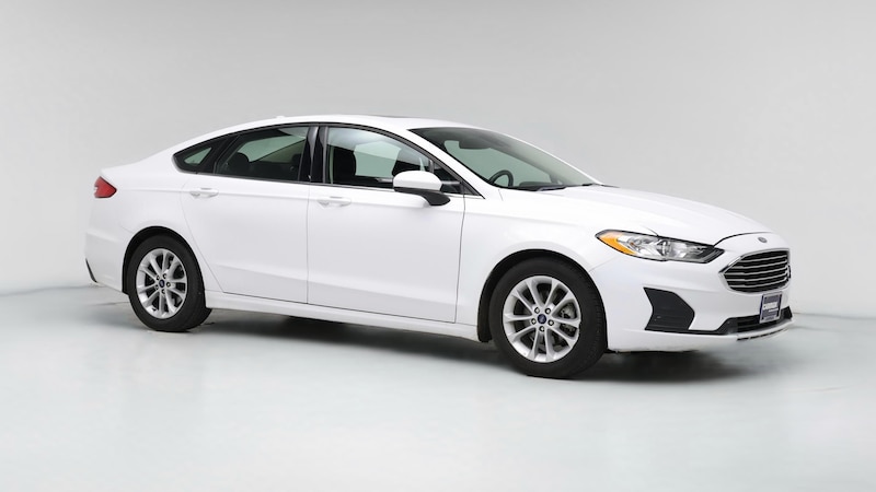 2020 Ford Fusion SE Hero Image