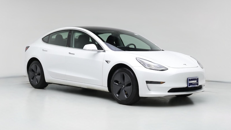 2019 Tesla Model 3 Standard Range Hero Image