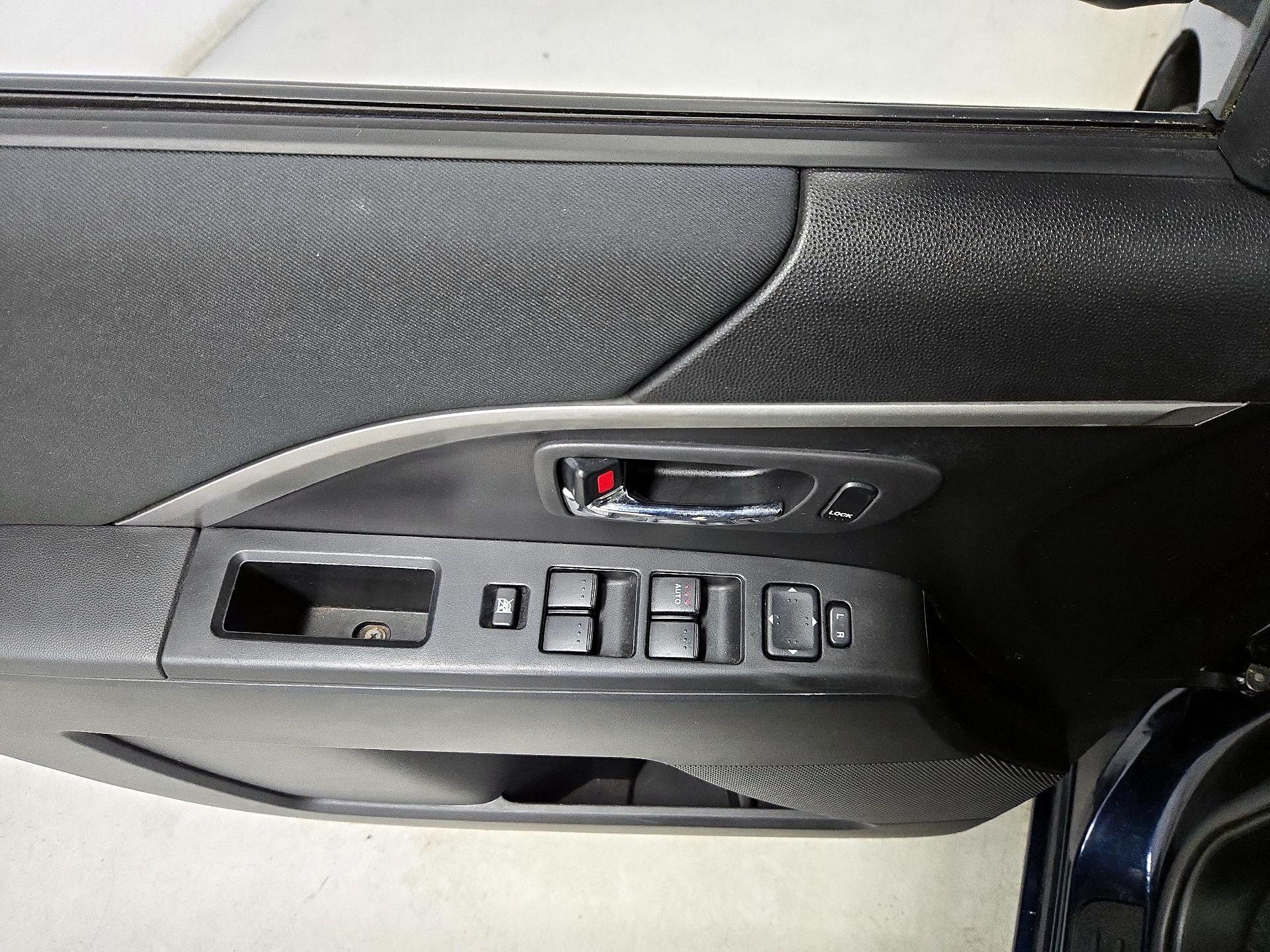 Thumbnail: 2014 Mazda Mazda5 - 12
