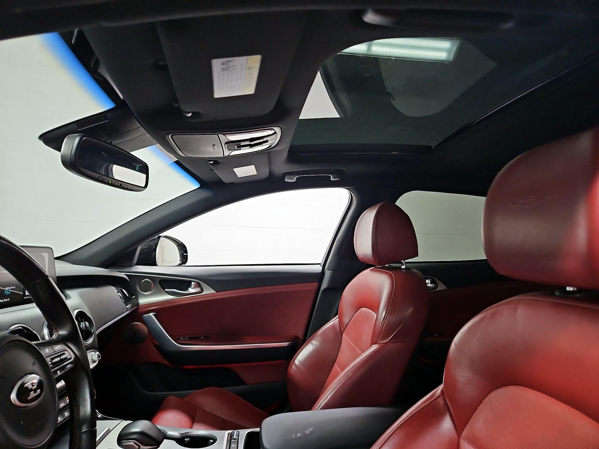 Thumbnail: 2018 Kia Stinger - 20