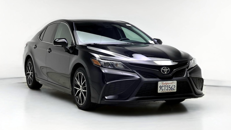 2023 Toyota Camry SE Hero Image