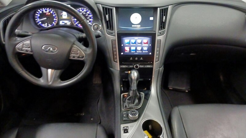 2014 INFINITI Q50  9